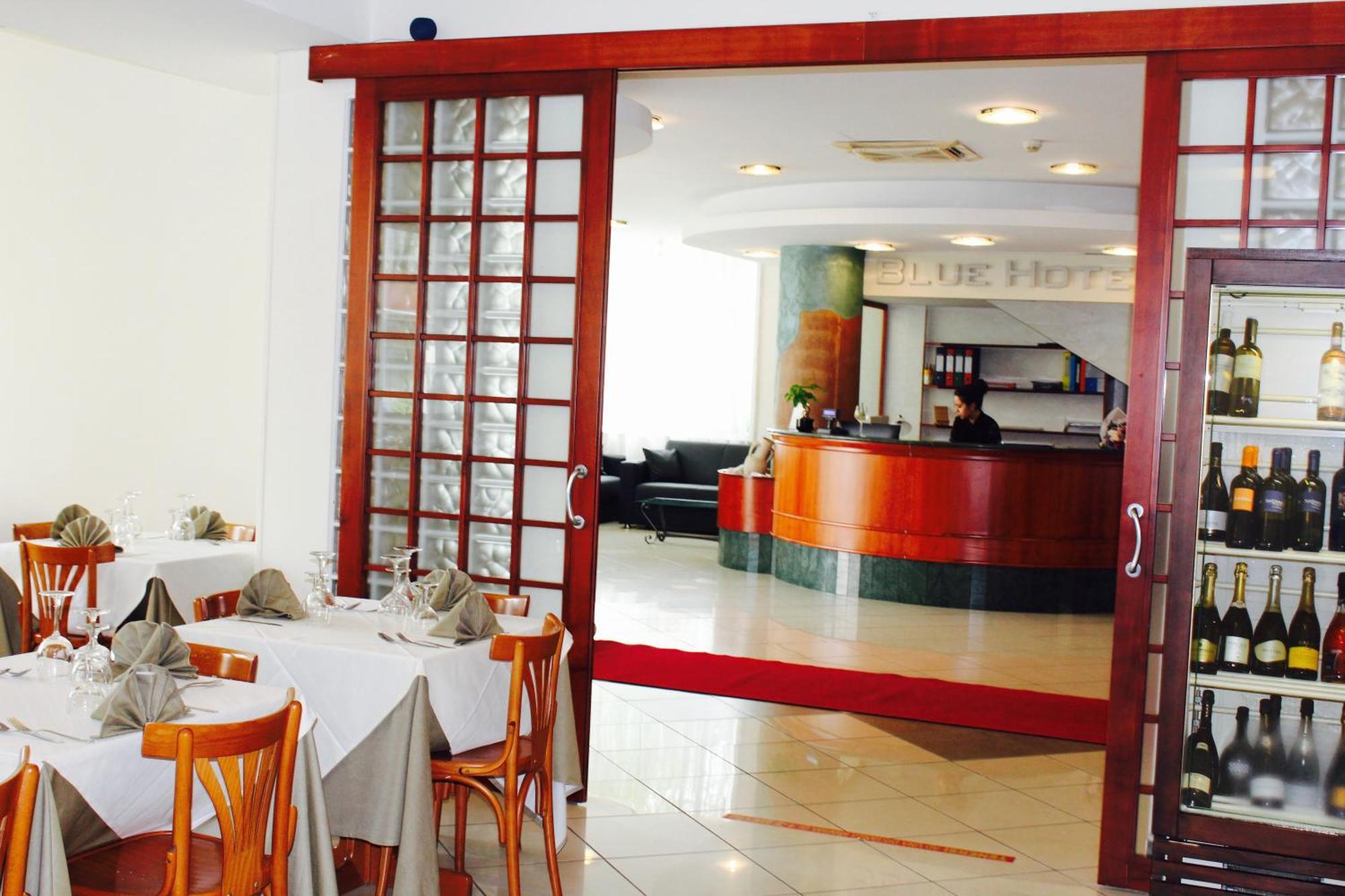 צ'סנטיקו Blue Loft Hotel מראה חיצוני תמונה