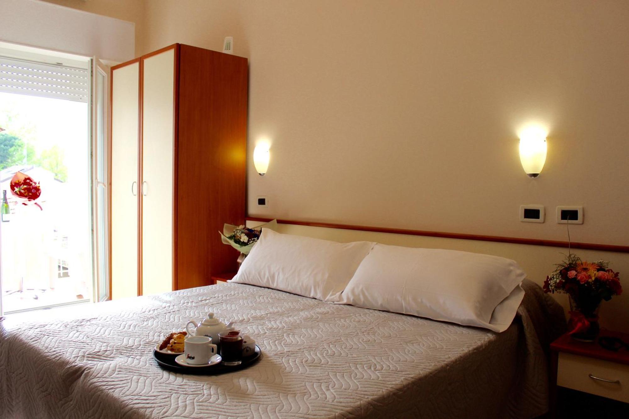 צ'סנטיקו Blue Loft Hotel מראה חיצוני תמונה