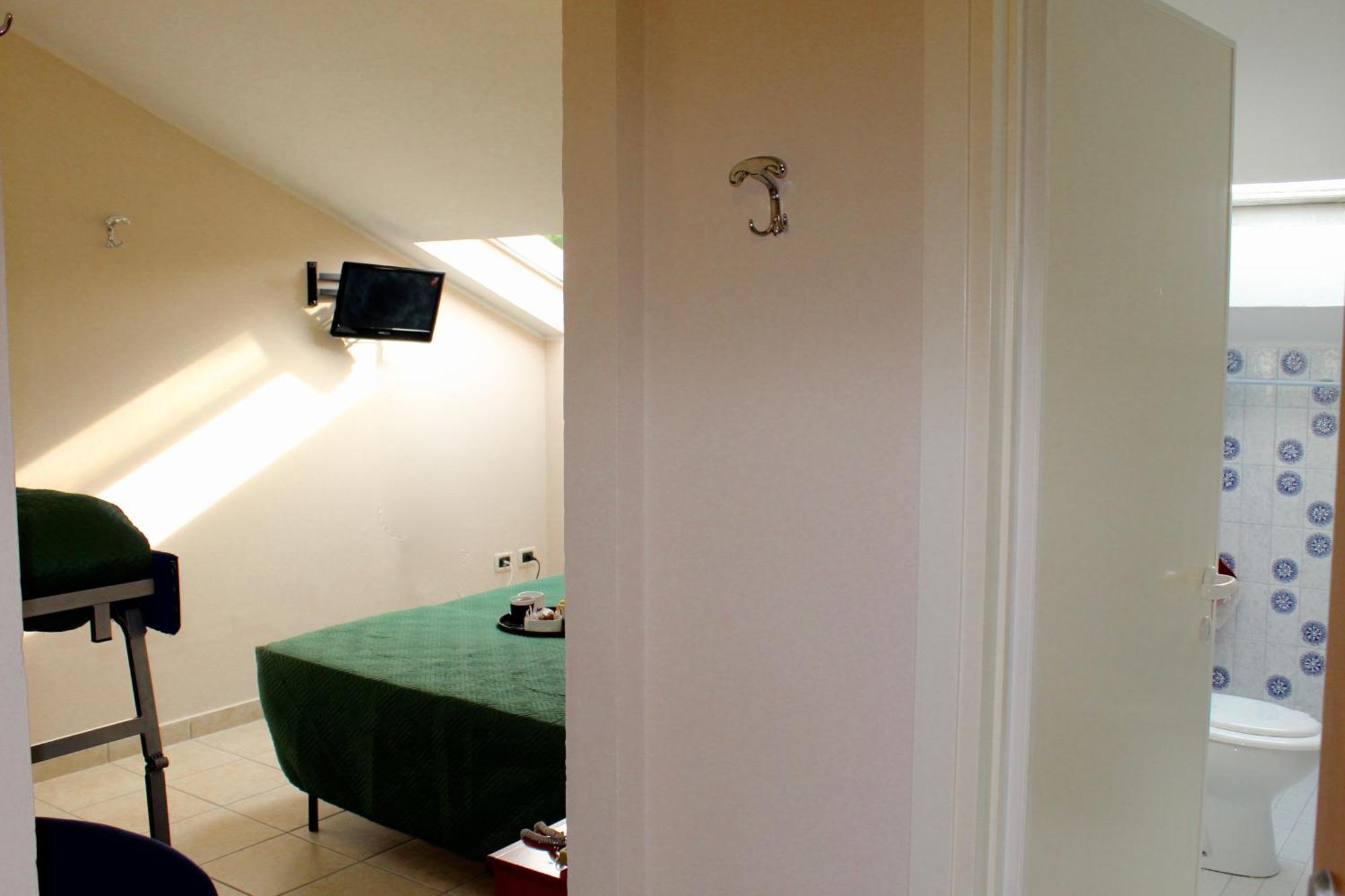 צ'סנטיקו Blue Loft Hotel מראה חיצוני תמונה