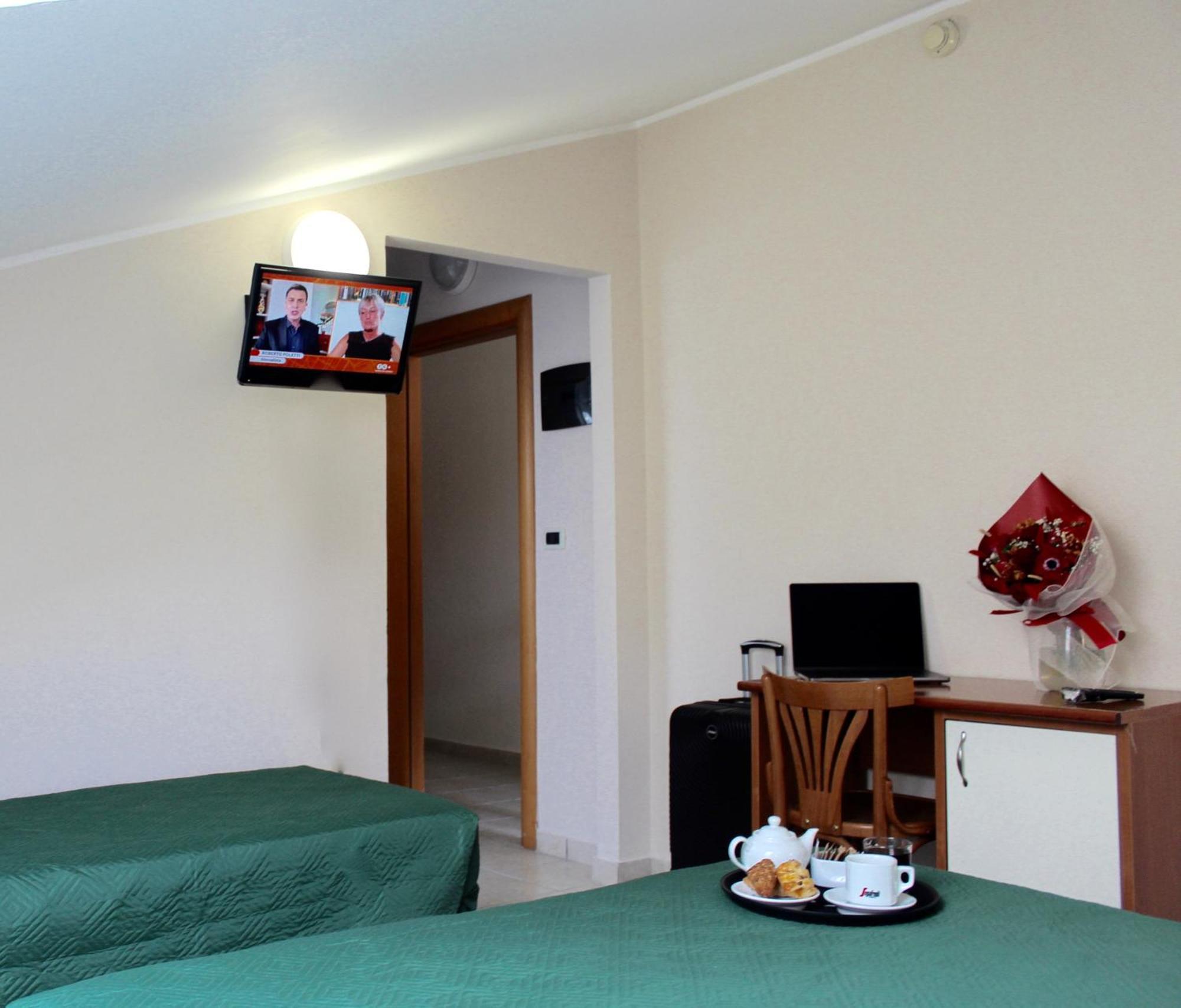 צ'סנטיקו Blue Loft Hotel מראה חיצוני תמונה
