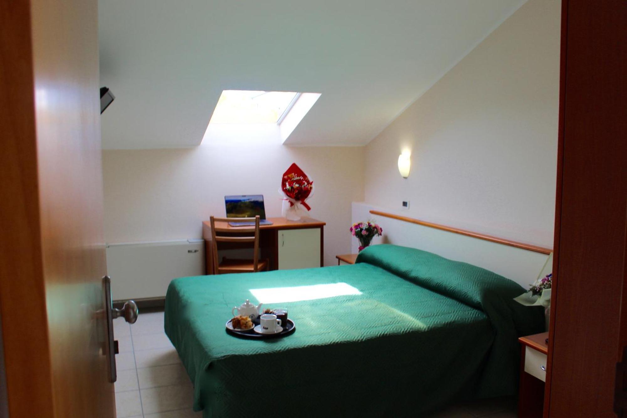 צ'סנטיקו Blue Loft Hotel מראה חיצוני תמונה